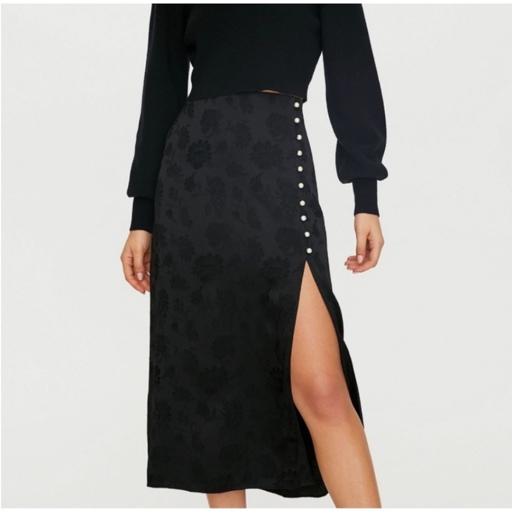 Aritzia Wilfred Baroque Floral Pearl Skirt
